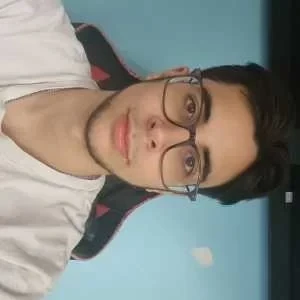 Esteban, babysitter à Suresnes