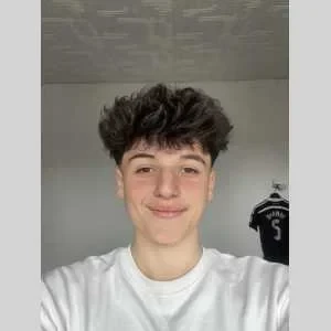 Jules, babysitter à Denain