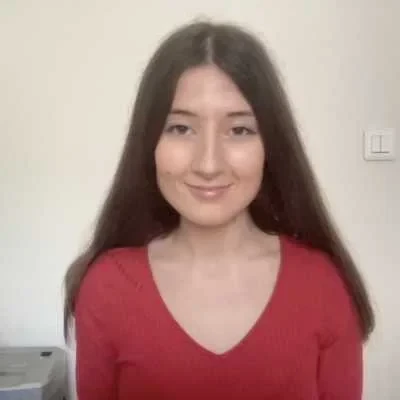 Emilie, babysitter à Taverny