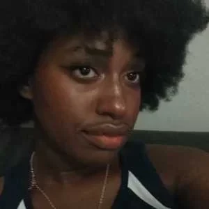 Ellydia, babysitter à Lunel