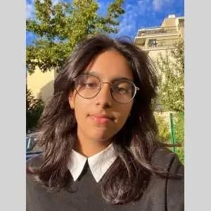 Lina, babysitter à Villeurbanne