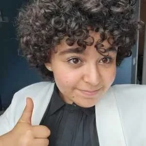 Naïla , babysitter à Villefontaine