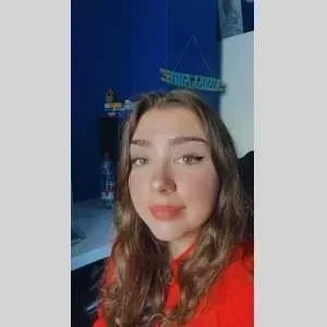 Laura, babysitter à Biache Saint Vaast