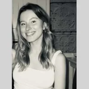 Eloïse, babysitter à Paris