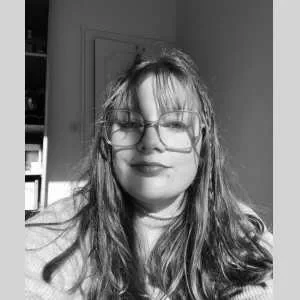 Pema , babysitter à Val de Chaise