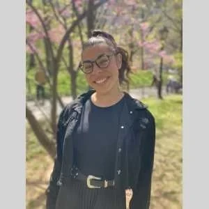 Lola, babysitter à Savigny sur Orge