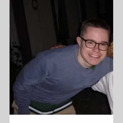 Ulysse, babysitter à Saint Leu la Foret