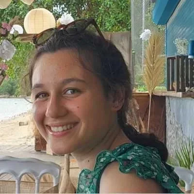 Charlotte, babysitter à Bordeaux