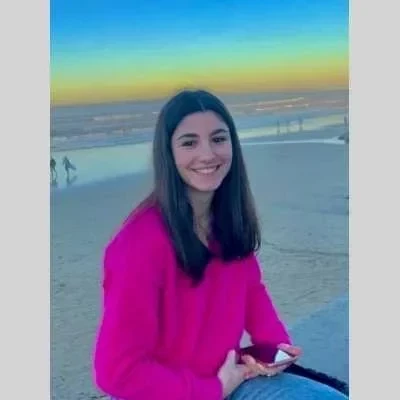 Maina, babysitter à Hendaye