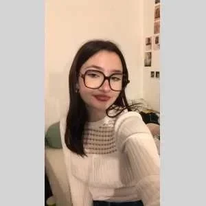 Lily-rose, babysitter à Avon