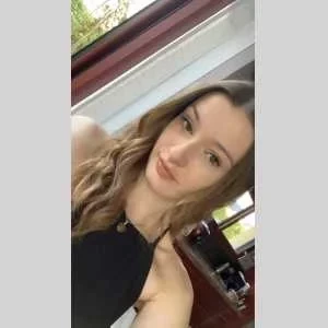 Laura, babysitter à Bonchamp les Laval