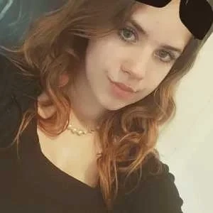 Elyanah, babysitter à Senonches