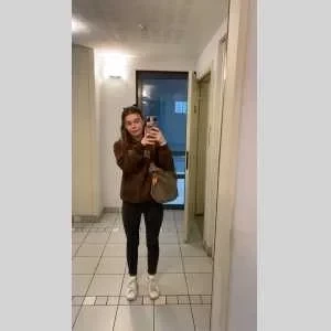 Jade, babysitter à Montevrain