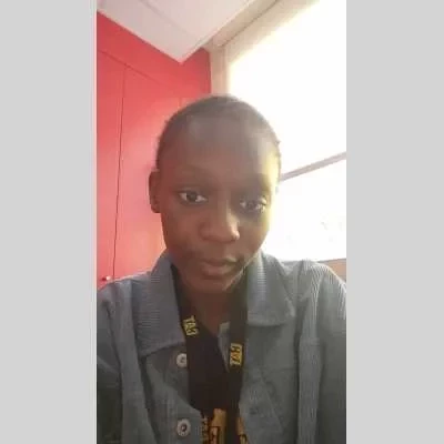 Oudé, babysitter à Sucy en Brie