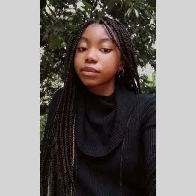 Carla , babysitter à Pantin