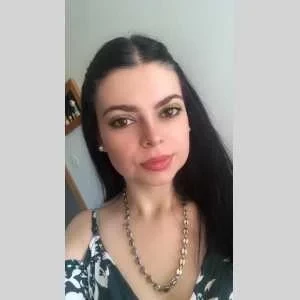 Maëva, babysitter à Saint Laurent de Mure