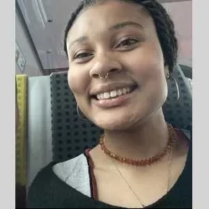 Salomé, babysitter à Taverny