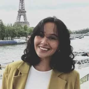 Sandra, babysitter à Paris