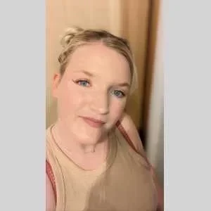 Candice, babysitter à Suippes