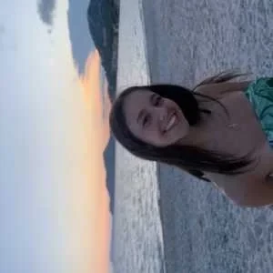 Carla, babysitter à Hyeres