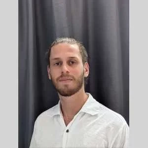 Nils, babysitter à Longjumeau