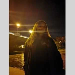 Eléa, babysitter à Rochefort du Gard