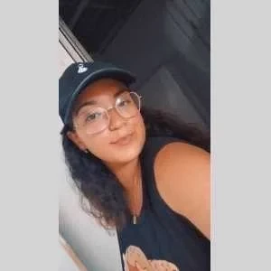 Claudia, babysitter à Reveillon