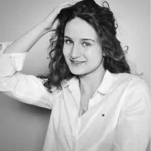 Agathe, babysitter à Vaudricourt