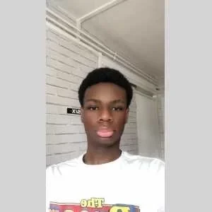 Christevy, babysitter à Courbevoie