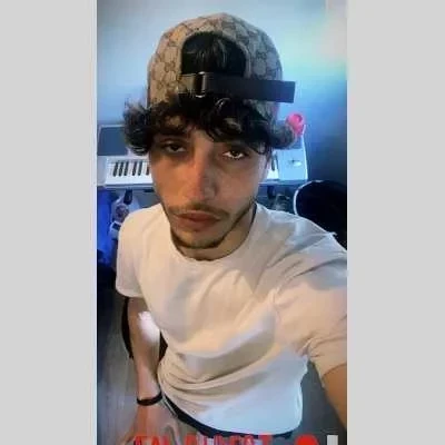 Mohcine , babysitter à Jarville la Malgrange