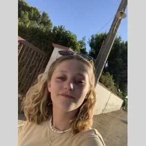 Amandine, babysitter à Limas