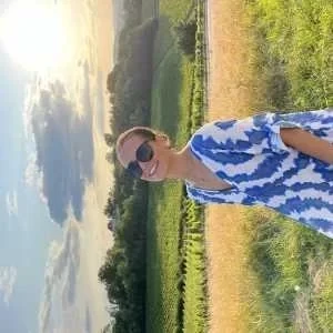 Chloé , babysitter à Bergerac