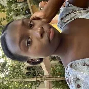 Fatimata, babysitter à Eragny