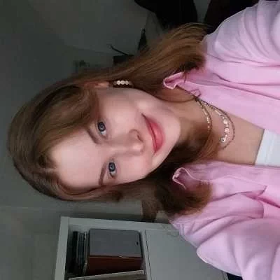 Louise, babysitter à Clermont Ferrand