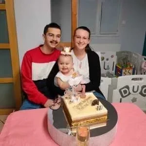 Justine, babysitter à Arras