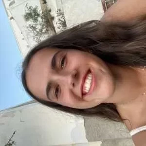 Alana, babysitter à Sainte Luce sur Loire