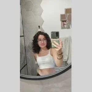 Shana, babysitter à Val d Erdre Auxence