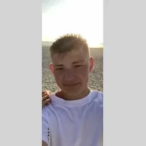 Diego, babysitter à Le Meux