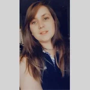 Clementine , babysitter à La Charite sur Loire