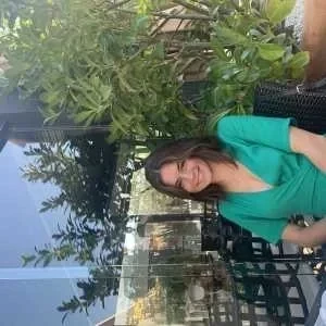 Julie, babysitter à Narbonne