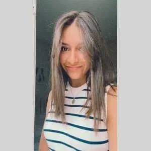 Maéva , babysitter à Biganos