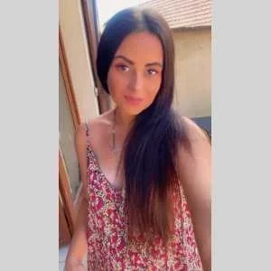 Claire , babysitter à Vexin sur Epte