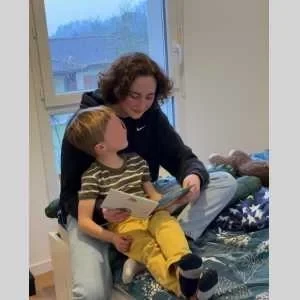 Romane, babysitter à Creon