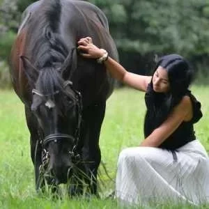 Lola, babysitter à Azereix