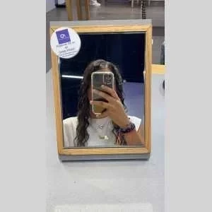 Amel , babysitter à Venissieux