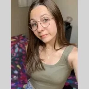 Naëlys, babysitter à Saint Maixent l Ecole