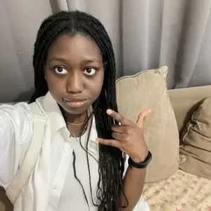 Oreoluwa, babysitter à Amiens