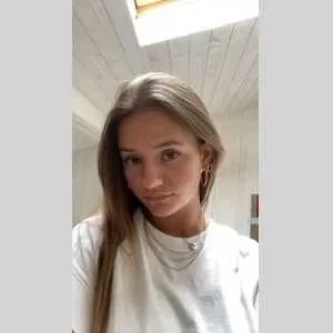 Loélia, babysitter à Toulouse