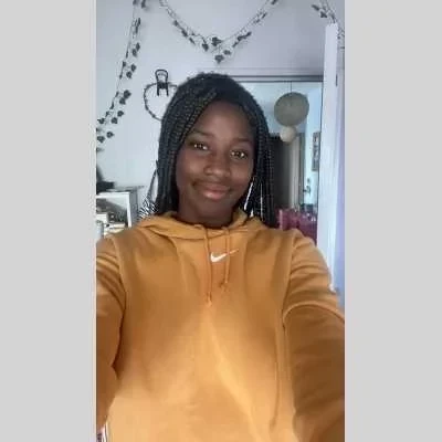 Bergeline, babysitter à Merignac