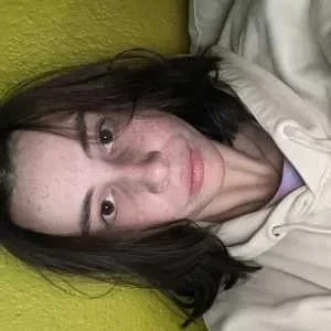 Elsa , babysitter à Saint Cirgues